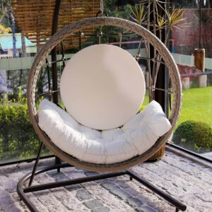 Balanço Atacama, estrutura de alumínio e revestida por fibra sintética.